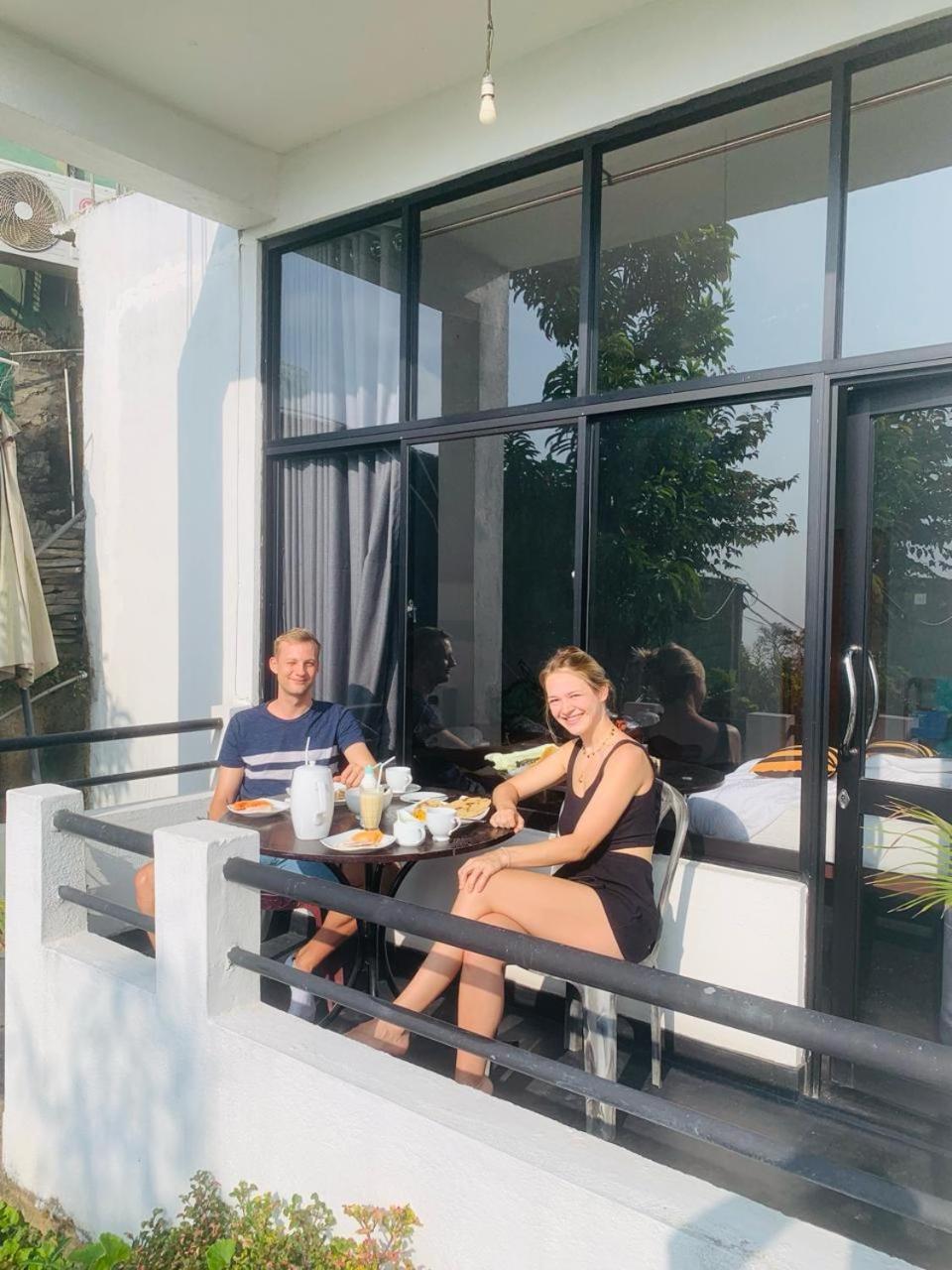 Monarch Ella Otel Dış mekan fotoğraf