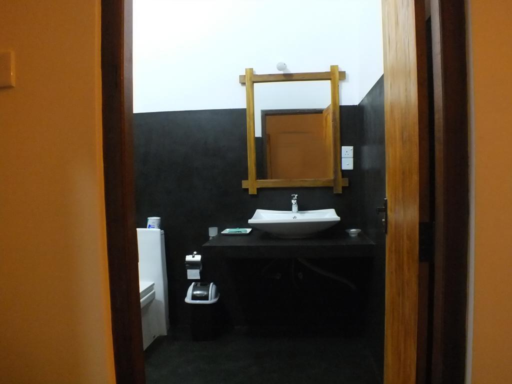 Monarch Ella Otel Dış mekan fotoğraf